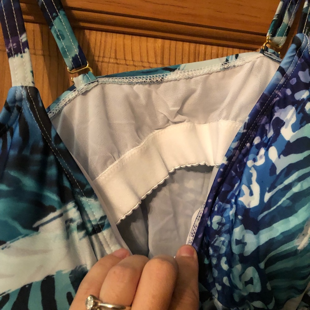 Tankini - Picture 2 of 3